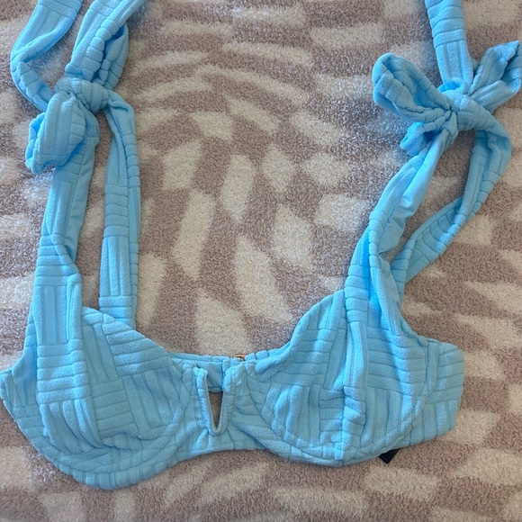 Beach Riot Blair Top/Highway Bikini Bottom Set - Picture 7 of 11